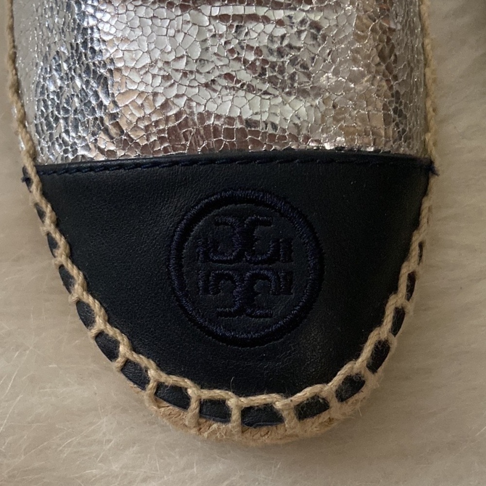 Tory Burch Metallic Colorblock Espadrilles, Size 6 - Picture 9 of 16